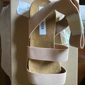 Steve Madden “Kimmie Blush” women’s sandals. Size 9.